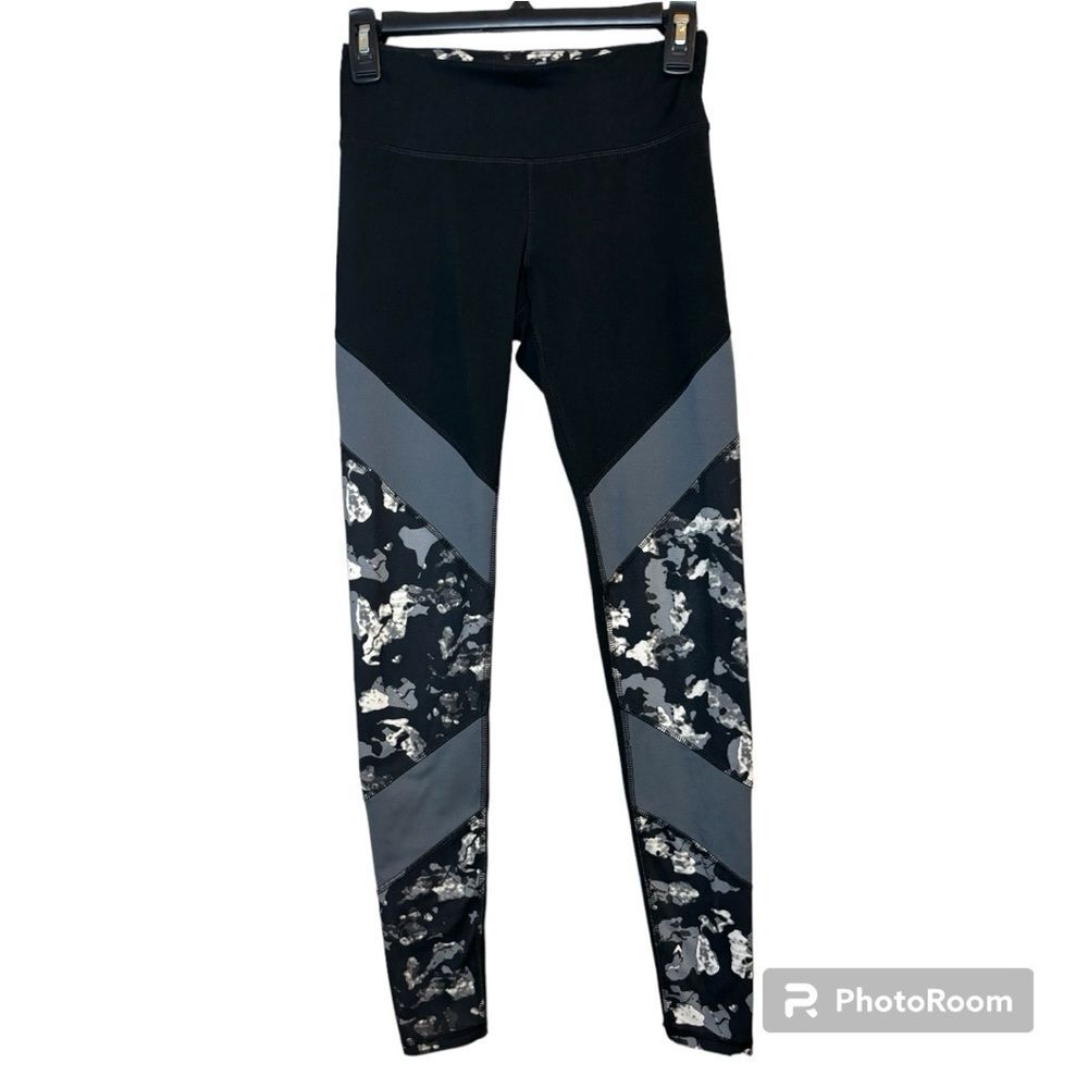 C9 by Champion Duo Dry Black Gray Floral Print Athletic Leggings Size XS